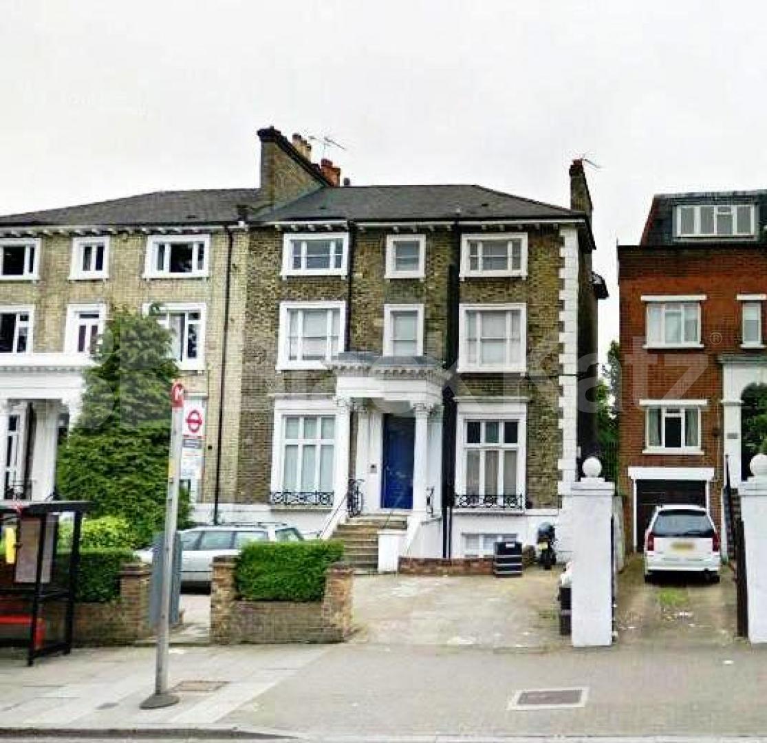 			1 Bedroom, 1 bath, 1 reception Flat			 Camden Road, CAMDEN BORDERS 